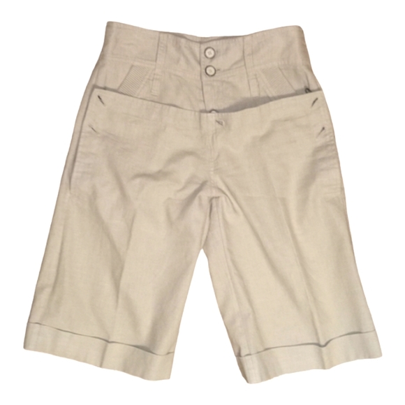 Nicholas K women's sustainable linen button flap cuffed Bermuda shorts S… - Picture 2 of 7